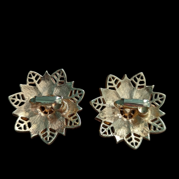 Vintage Poinsettia Clip On Earrings with Rhinestones - Picture 2 of 2